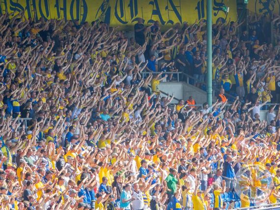 Eintracht Braunschweig vs Würzburger Kickers (5-2)