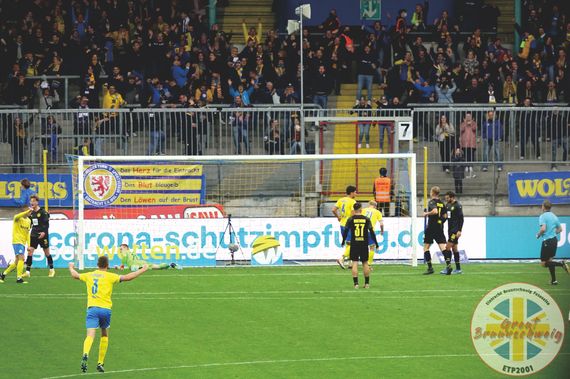 Eintracht Braunschweig vs Borussia Dortmund II (4-2)