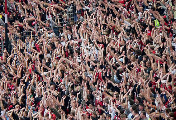 Eintracht Frankfurt vs TSV Alemannia Aachen (4-0)