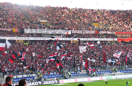 Eintracht Frankfurt vs 1. FC Nürnberg (2-2)