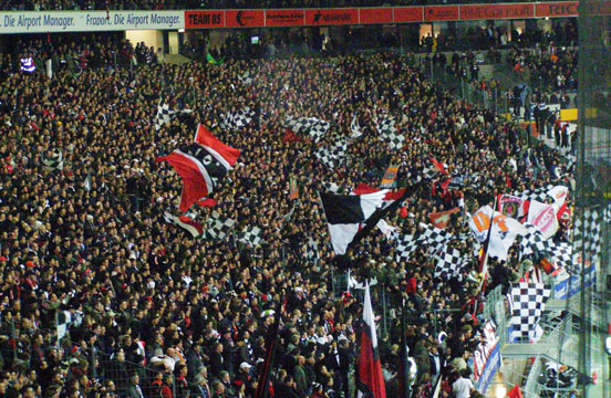 Eintracht Frankfurt vs DSC Arminia Bielefeld (2-1)