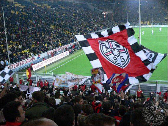 Borussia Dortmund vs Eintracht Frankfurt (2-1)