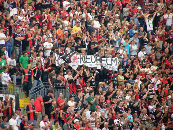 Eintracht Frankfurt vs Hamburger SV (2-3)