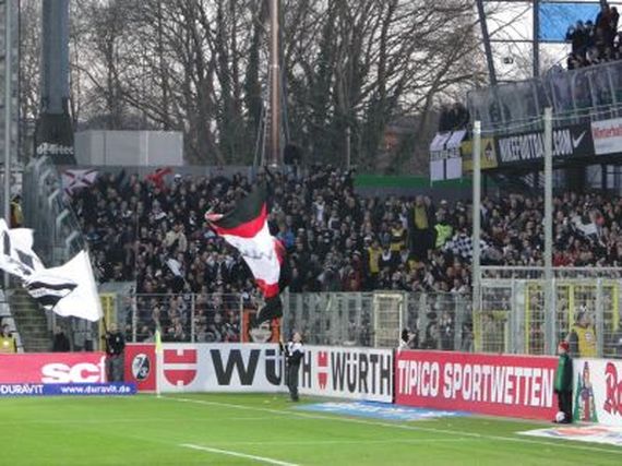 SC Freiburg vs Eintracht Frankfurt (21900)