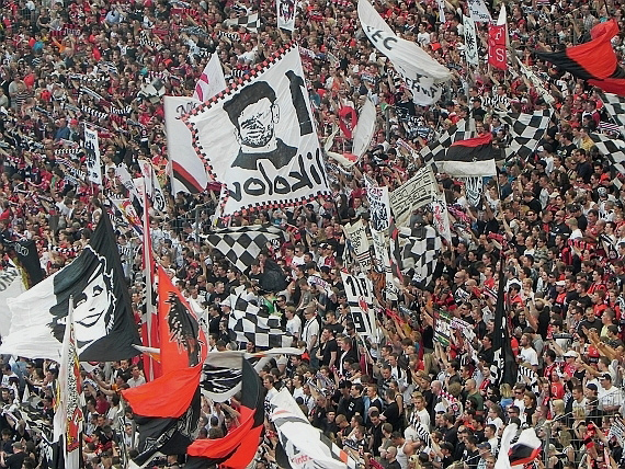 Eintracht Frankfurt vs FC Bayern München (1-1)