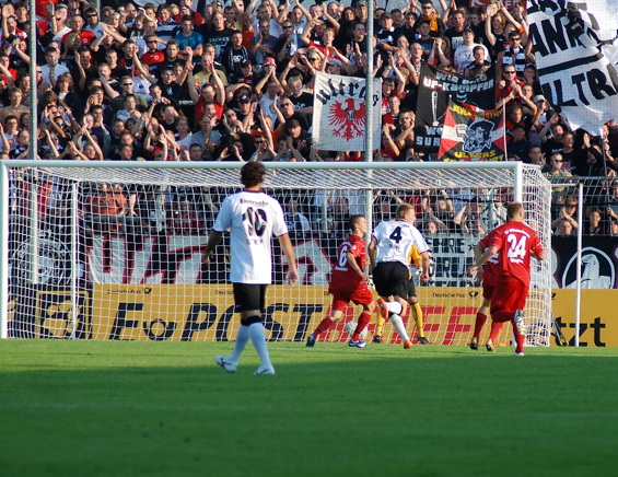 SV Wilhelmshaven vs Eintracht Frankfurt (0-4)