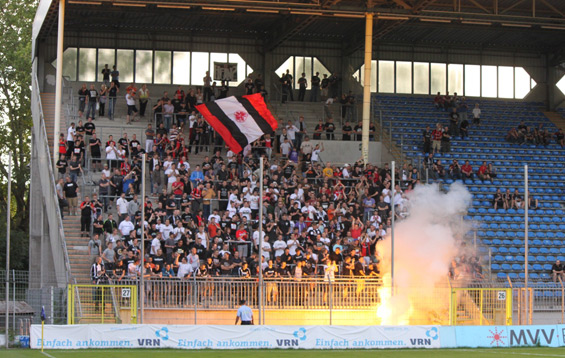 SV Waldhof Mannheim 07 vs Eintracht Frankfurt (0-4)