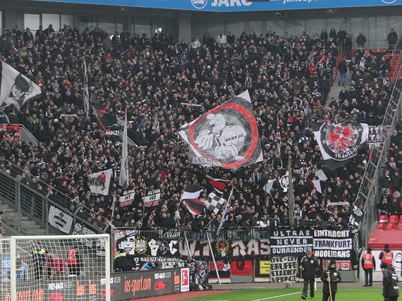 Bayer 04 Leverkusen vs Eintracht Frankfurt (3-0)