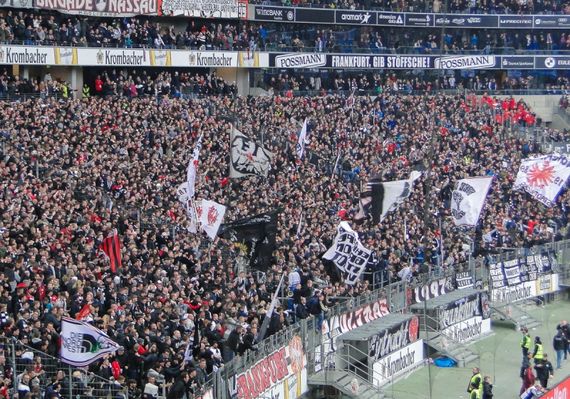 Eintracht Frankfurt vs FC Augsburg (3-1)