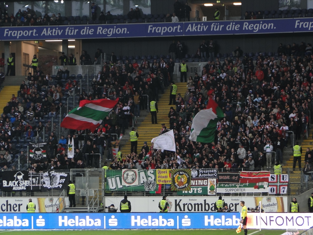 Eintracht Frankfurt vs FC Augsburg (4-2)