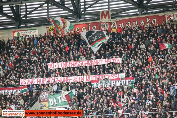 FC Augsburg vs Eintracht Frankfurt (3-0)