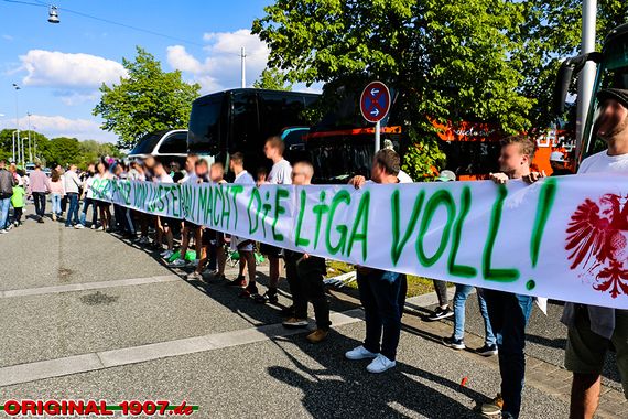 VfL Wolfsburg vs FC Augsburg (8-1)