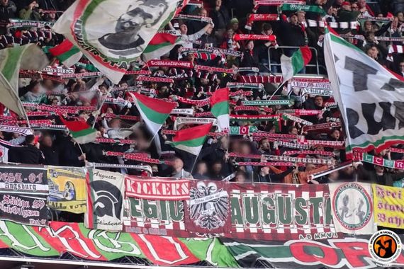 FC Bayern München vs FC Augsburg (2-0)