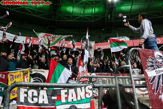 Borussia Mönchengladbach vs FC Augsburg (5-1)