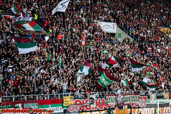 FC Augsburg vs FC Bayern München (2-2)