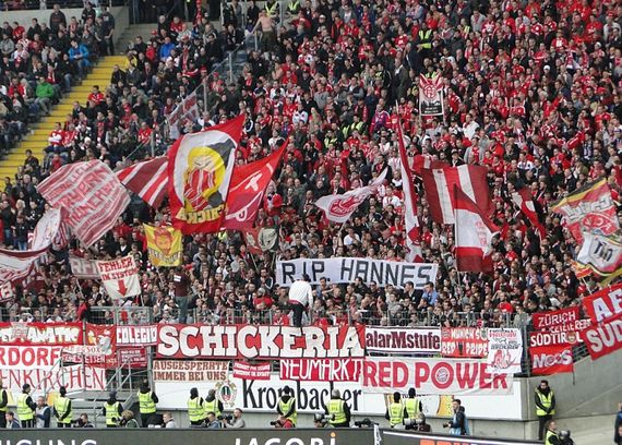 Eintracht Frankfurt vs FC Bayern München (2-2)