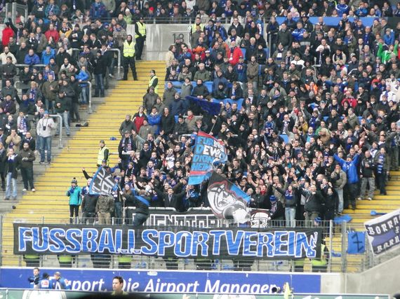 Eintracht Frankfurt vs FSV Frankfurt (6-1)