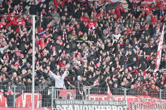 Hallescher FC vs SG Sonnenhof-Großaspach (4-1)