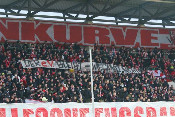 Hallescher FC vs Karlsruher SC (0-3)