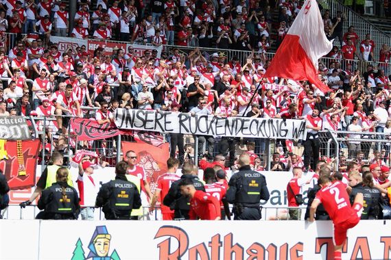 Karlsruher SC vs Hallescher FC (2-3)