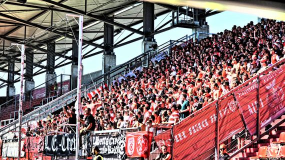 FC Ingolstadt 04 vs Hallescher FC (2-3)
