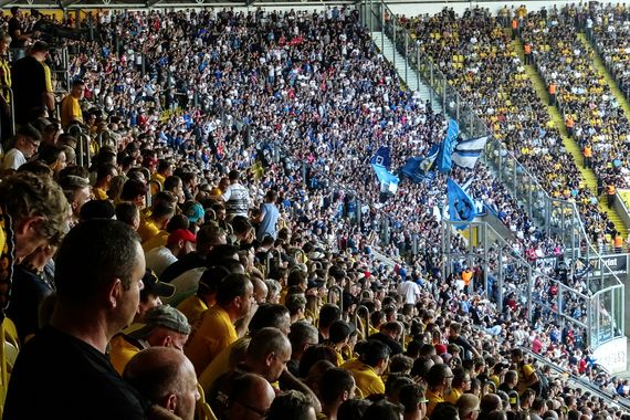Dynamo Dresden vs Hamburger SV (0-1)