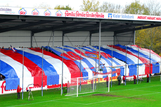 Holstein Kiel vs FC Erzgebirge Aue (2-1)