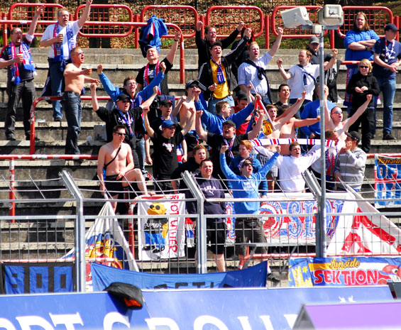 FC Erzgebirge Aue vs Holstein Kiel (3-1)