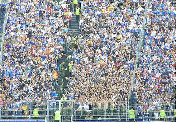 Eintracht Frankfurt vs Karlsruher SC (2-1)