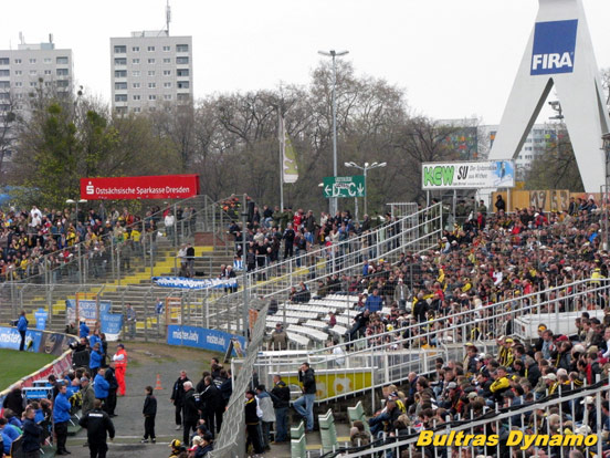 Dynamo Dresden vs Kickers Emden (2-1)