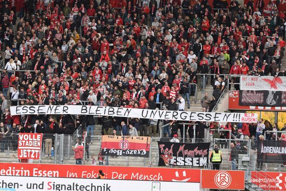 Rot-Weiss Essen vs SC Wiedenbrück 2000 (0-0)