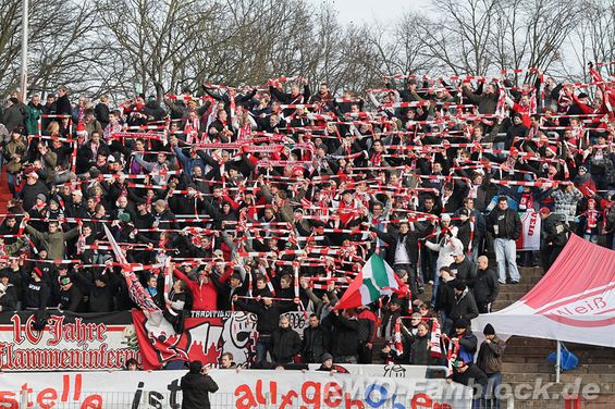 Karlsruher SC vs Rot-Weiß Oberhausen (4-0)