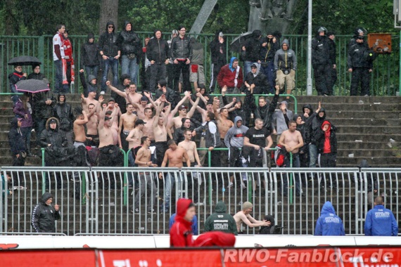 FC Rot-Weiß Erfurt vs Rot-Weiß Oberhausen (4-0)