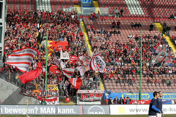 1. FC Kaiserslautern vs SC Freiburg (2-1)