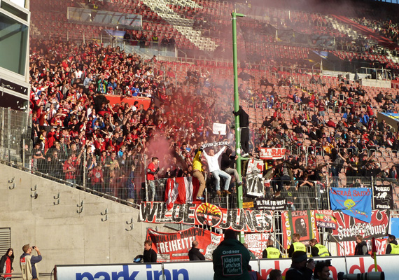 1. FC Kaiserslautern vs SC Freiburg (1-1)