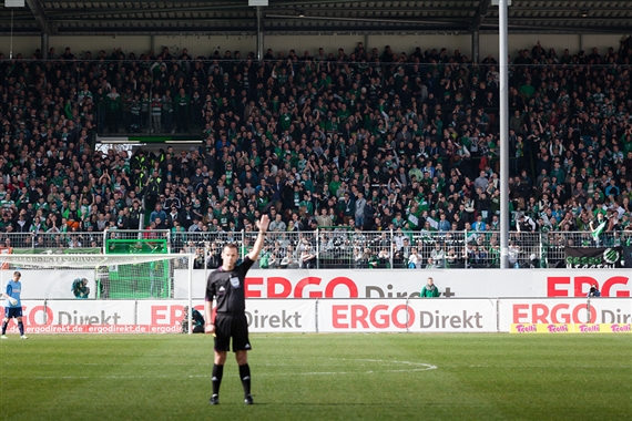 SpVgg Fürth vs Borussia Dortmund (1-6)