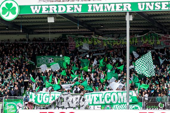 SpVgg Fürth vs Eintracht Braunschweig (1-2)