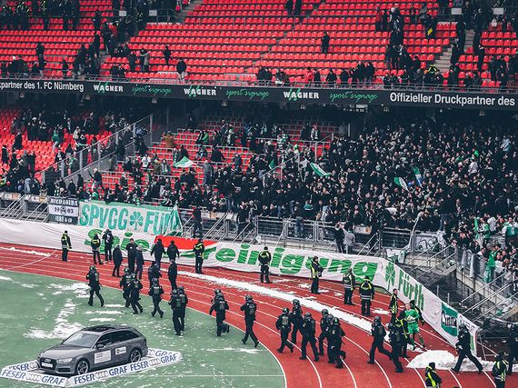 1. FC Nürnberg vs SpVgg Fürth (0-2)