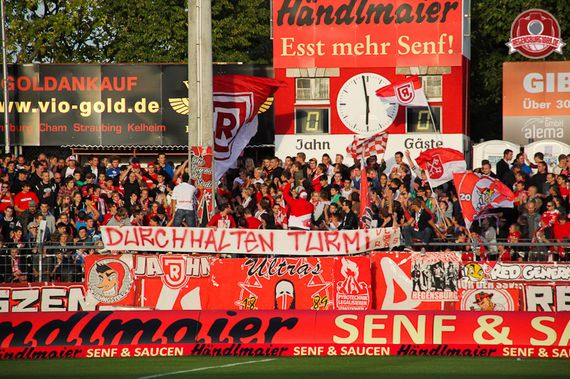 SSV Jahn Regensburg vs FC St. Pauli (3-0)