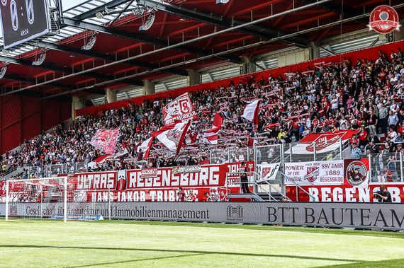 SSV Jahn Regensburg vs 1. FC Nürnberg II (0-1)
