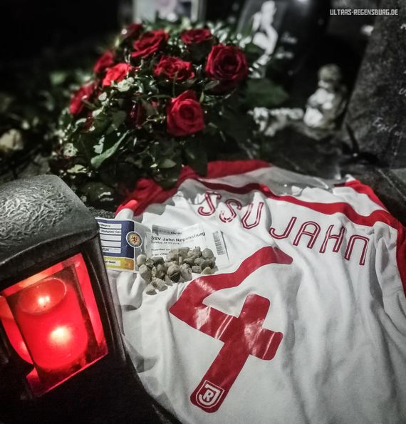 Eintracht Braunschweig vs SSV Jahn Regensburg (2-1)