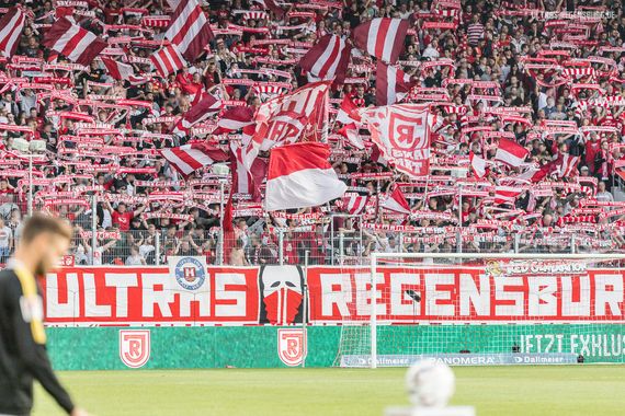 SSV Jahn Regensburg vs Dynamo Dresden (0-2)