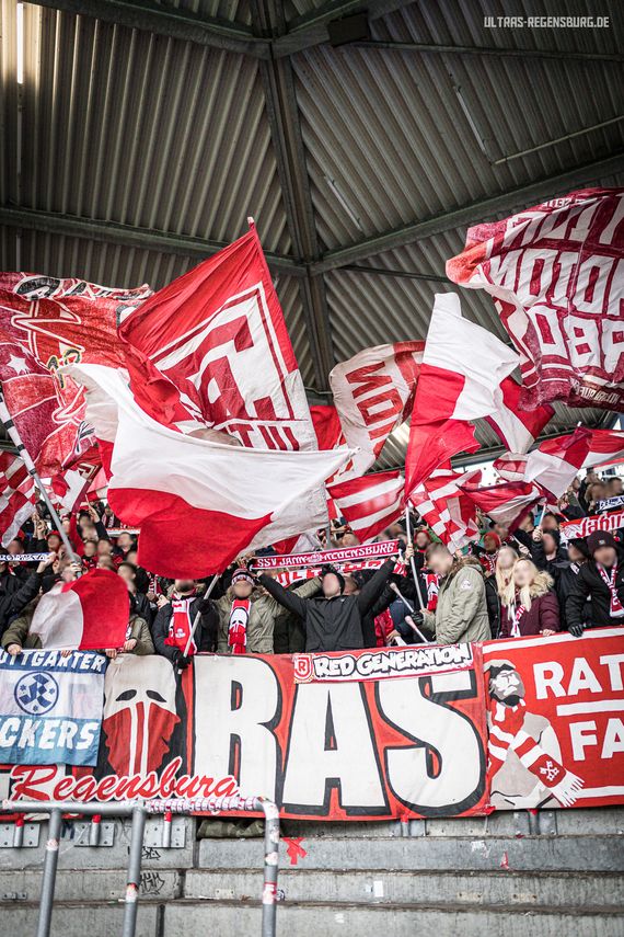 VfL Bochum vs SSV Jahn Regensburg (2-3)