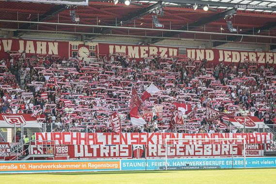 SSV Jahn Regensburg vs DSC Arminia Bielefeld (1-3)