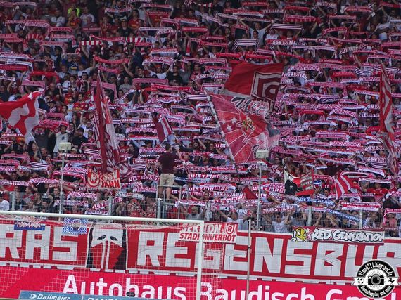 SSV Jahn Regensburg vs VfB Stuttgart (2-3)