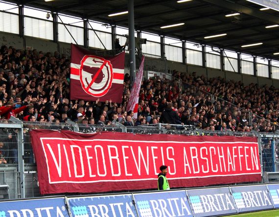SV Wehen Wiesbaden vs Hamburger SV (1-1)