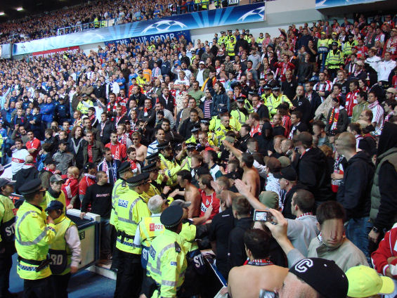 Glasgow Rangers vs VfB Stuttgart (2-1)