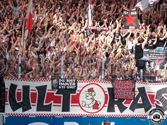 SSV Jahn Regensburg vs VfB Stuttgart (2-3)