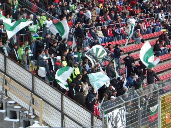 1. FC Kaiserslautern vs VfL Wolfsburg (0-0)