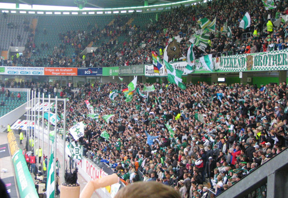 VfL Wolfsburg vs 1. FC Nürnberg (3-1)